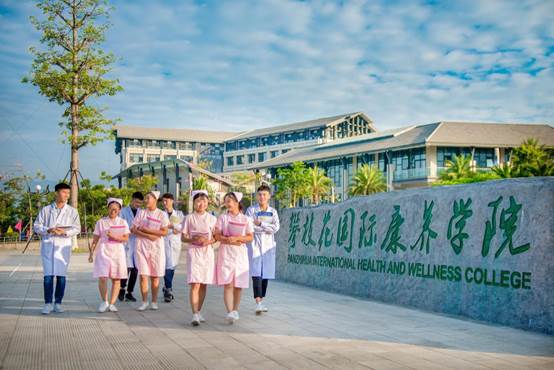 说明:G:\东苑电脑D盘\兰玛\公司照片\王东摄影 (1).jpg